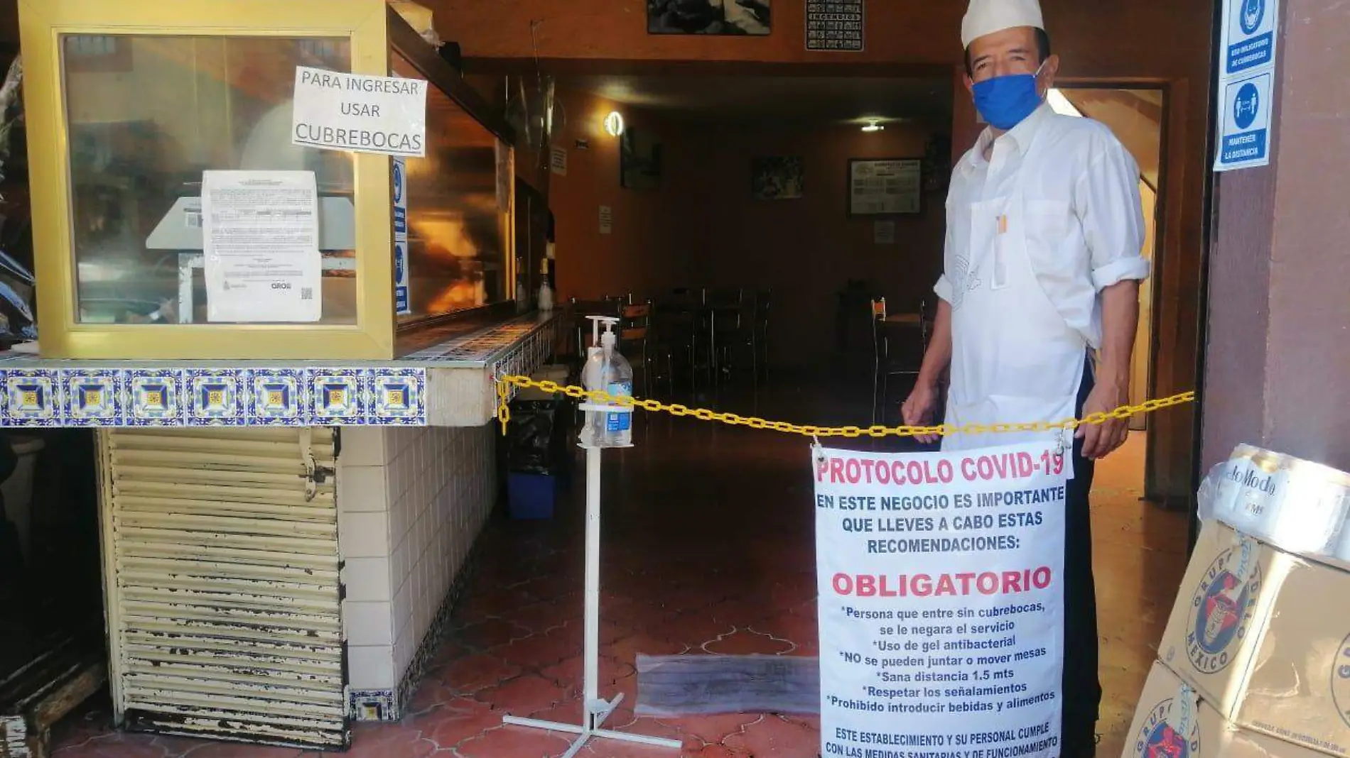 El pago del aguinaldo entre los trabajadores restauranteros est_ en riesgo por la ley seca de